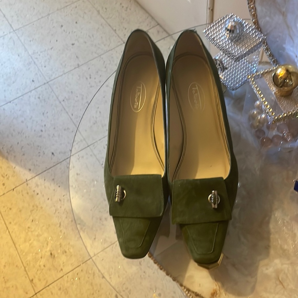 Talbots suede heels in green